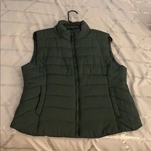 NWT Aeropostale army green puffer vest